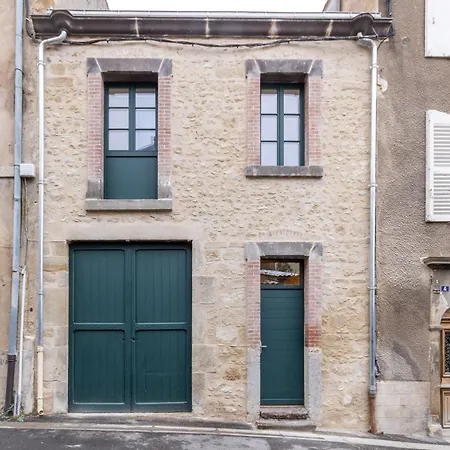 Un Air De - Au Cœur De La Cité Médiévale Billomoise